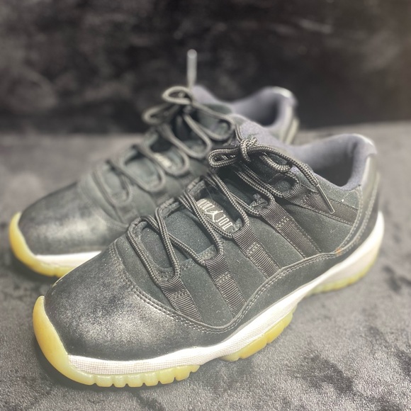 Air Jordan Black Barons 11 Retro Low Sneakers, Size: 7 (5½ - GS) - Picture 2 of 4